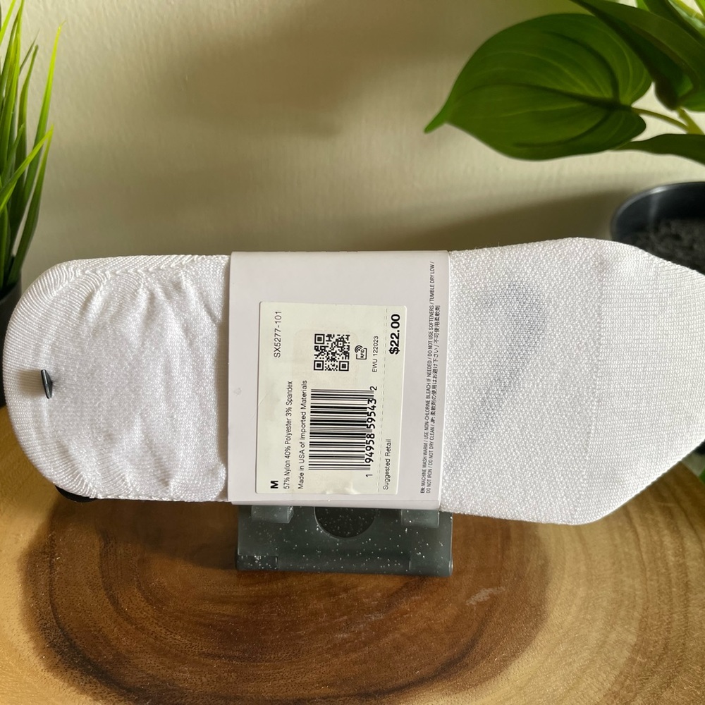 Nike Everyday Plus Lightweight Footie Socks 3-Pack size (Women’s foot size 6-10) - Picture 5 of 10
